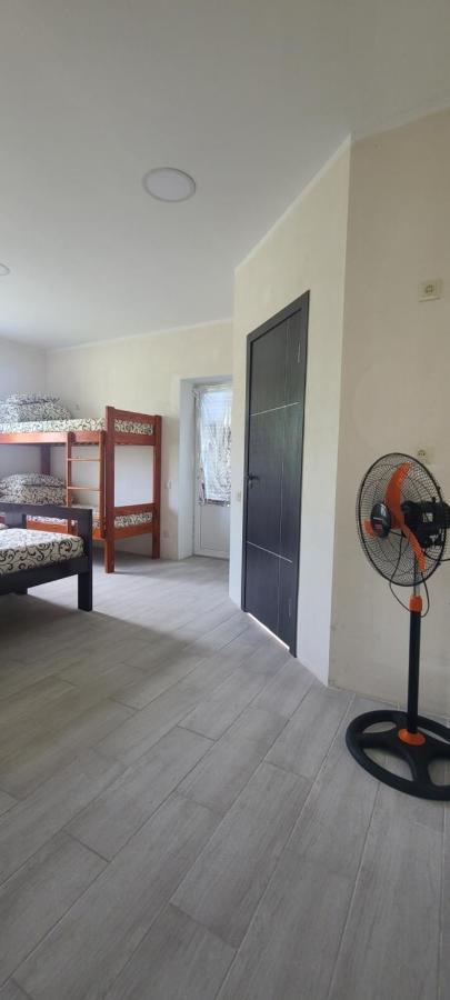 Uman Welcome Hostel Екстериор снимка